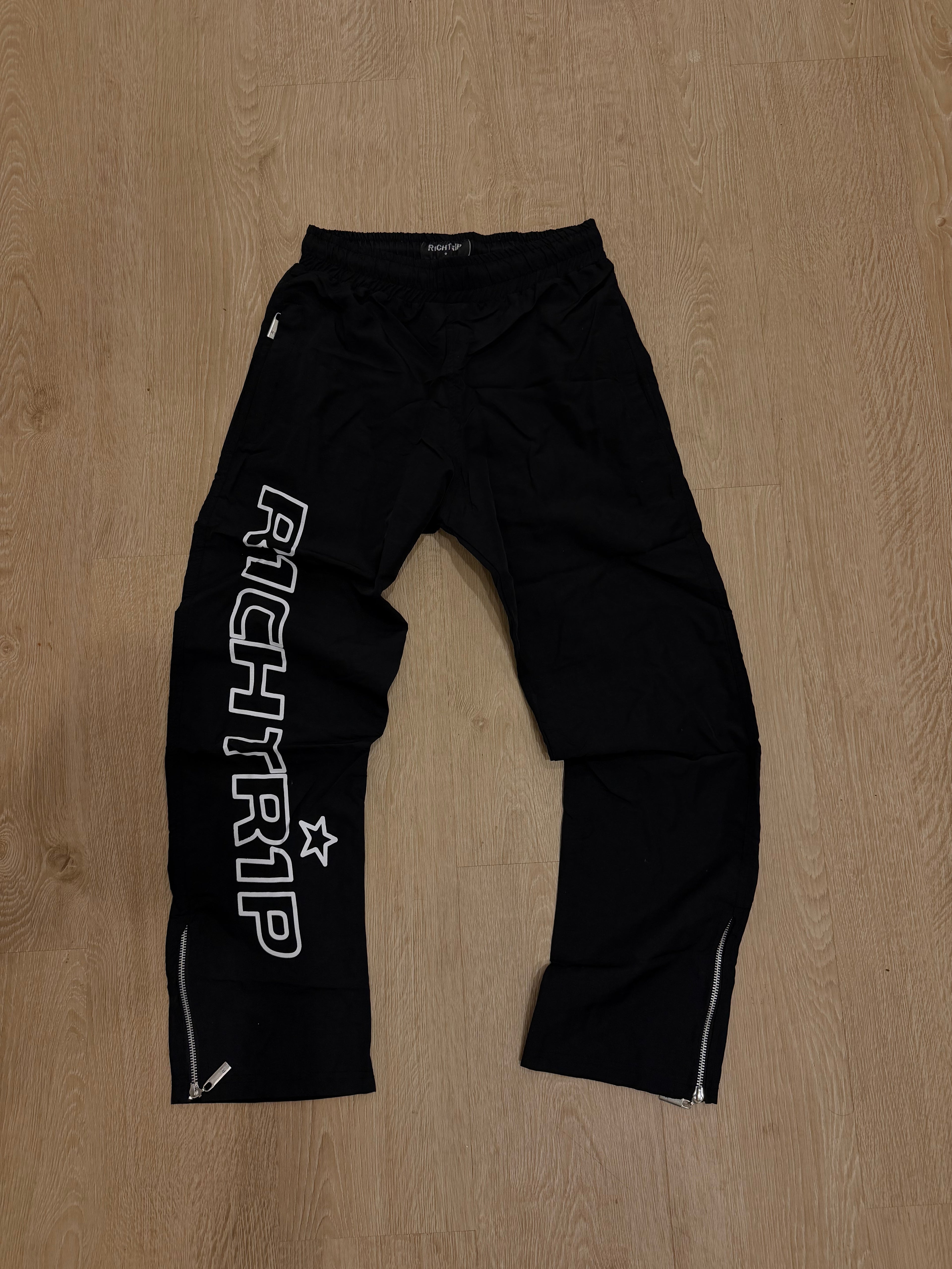 R1 TrackPants